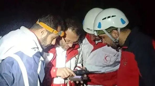 سقوط بانو 48 ساله دره نورد از آبشار / عملیات نجات با موفقیت به پایان رسید