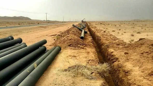 



آغاز طرح انتقال آب از خلیج‌فارس به مناطق کویری
