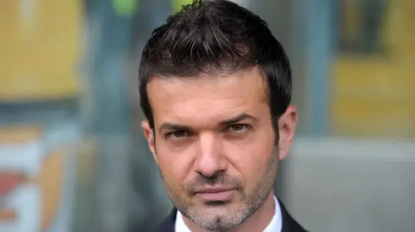 باشگاه استقلال از ایمیل وکیل استراماچونی رونمایی کرد