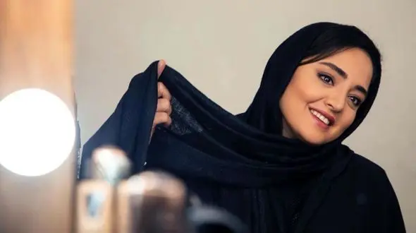 استوری عاشقانه نرگس محمدی برای همسرش علی اوجی بعد از دریافت یک جایزه خاص+عکس