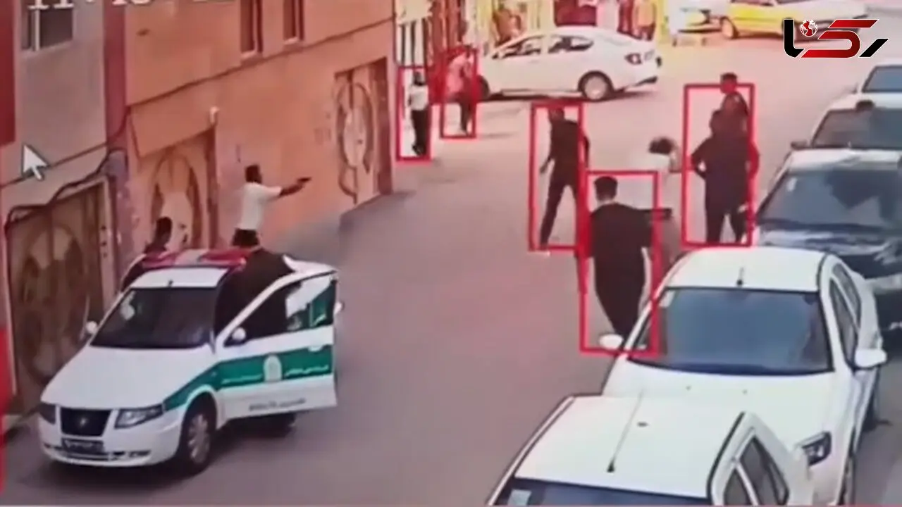 فیلم  جسارت قمه کش های اردبیلی جلوی پلیس / اگر شلیک های بموقع نبود مردی کشته می شد / حاوی صحنه های دلخراش