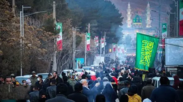 اولین فیلم از صحنه شهادت زنان و مردان در اقدام تروریستی کرمان ! / قساوت تروریست ها را ببینید 