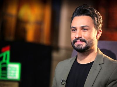 فیلم نوحه‌خوانی مصطفی راغب همزمان با شروع ماه محرم/ صدای سوزناک و دل انگیز !