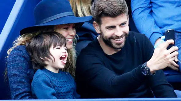 جدایی قطعی مدافع بارسا از همسر مشهورش!