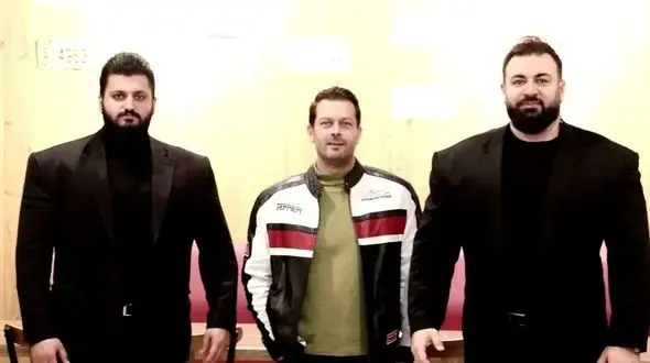 کار از بادیگارد هم گذشته! پژمان بازغی: بازیگران به وسایل دفاع شخصی مثل شوکر نیاز دارند! وجود این اقلام در خانه و ماشین باعث اطمینان خاطر است!