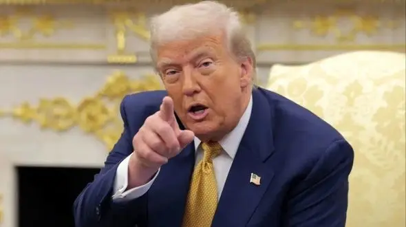 ترامپ: کارتل‌های مکزیکی خانه مأموران مهاجرت آمریکا را هدف گرفته‌اند!