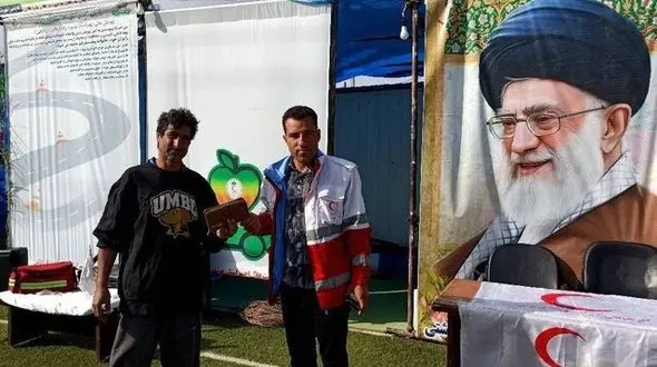 کیف حامل مدارک هویتی، بانکی و چند فقره چک به صاحبش برگردانده شد