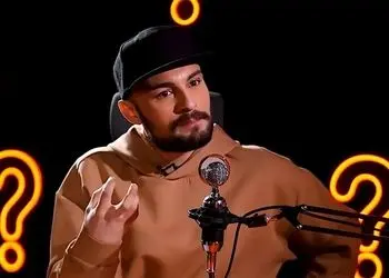 فیلم مرتضی امینی‌تبار بازیگر افغان: پدر و مادرم میگن من و داداشم فدای ایرانی ها اگر شهید هم بشیم با سر بالا میگه بچه هامو فدا کردم! ما نون و نمک ایران رو خوردیم...