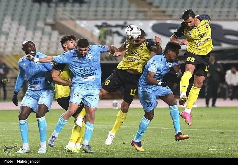 تیم فوتبال سپاهان اصفهان , استقلال , فوتبال , تیم فوتبال پرسپولیس , 