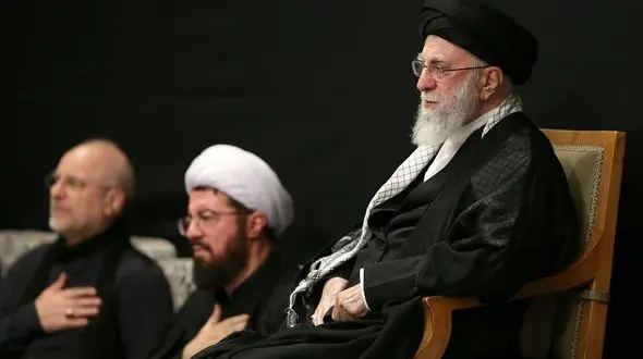 واکنش رسانه‌های آمریکایی به حضور رهبر معظم انقلاب در مراسم شب عاشورا / ای ایران جهانی شد