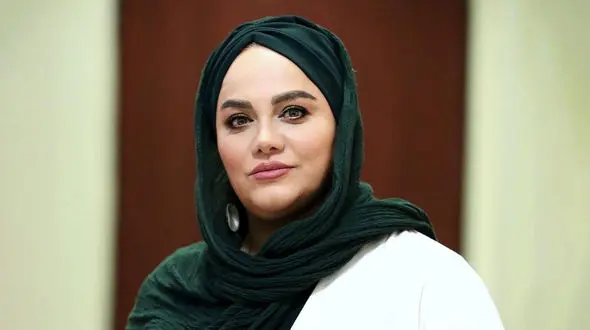  نشان برترین زنان راهبر ۲۰۲۰ برای نرگس آبیار در حضور رئیس جمهور پاکستان+فیلم