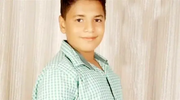 مرگ وحشتناک پسر 11 ساله جلوی چشمان دوستانش / دختر کوچولو هنوز چشم به راه برادرش است + عکس