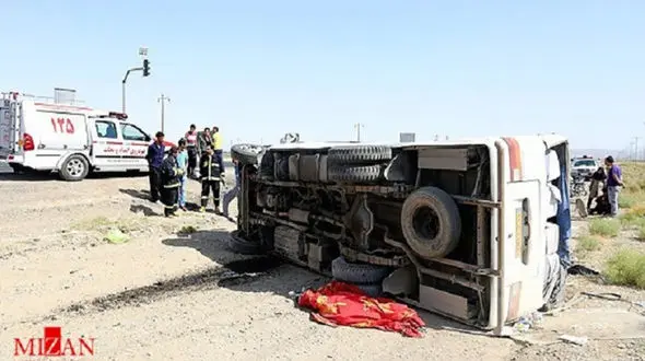 واژگونی خونین مینی‌بوس در جاده زنجان تبریز