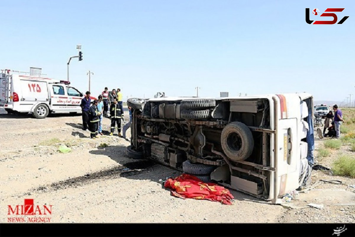 واژگونی خونین مینی‌بوس در جاده زنجان تبریز