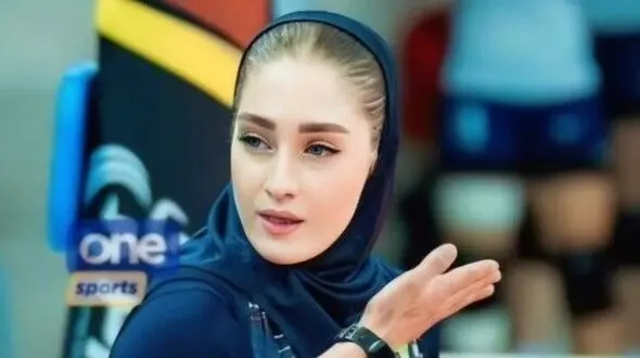 عکس / شباهت حیرت انگیز آیتک سلامت، کاپیتان چشم آبی تیم ملی والیبال بانوان و رقیب زهرا گونش به پدرش