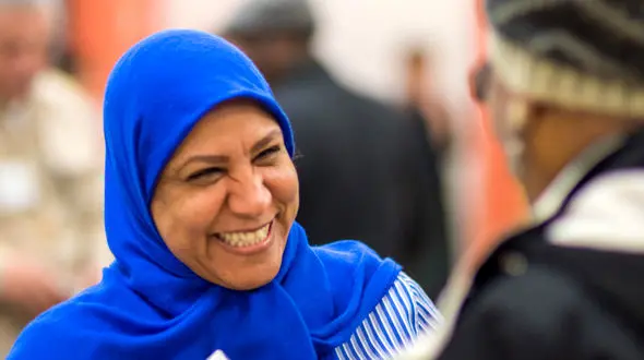 چرا ایرانیان کمتر به هم لبخند می زنند؟ / بی توجهی آموزش و پرورش به مهارت آموزی رفتارهای اجتماعی