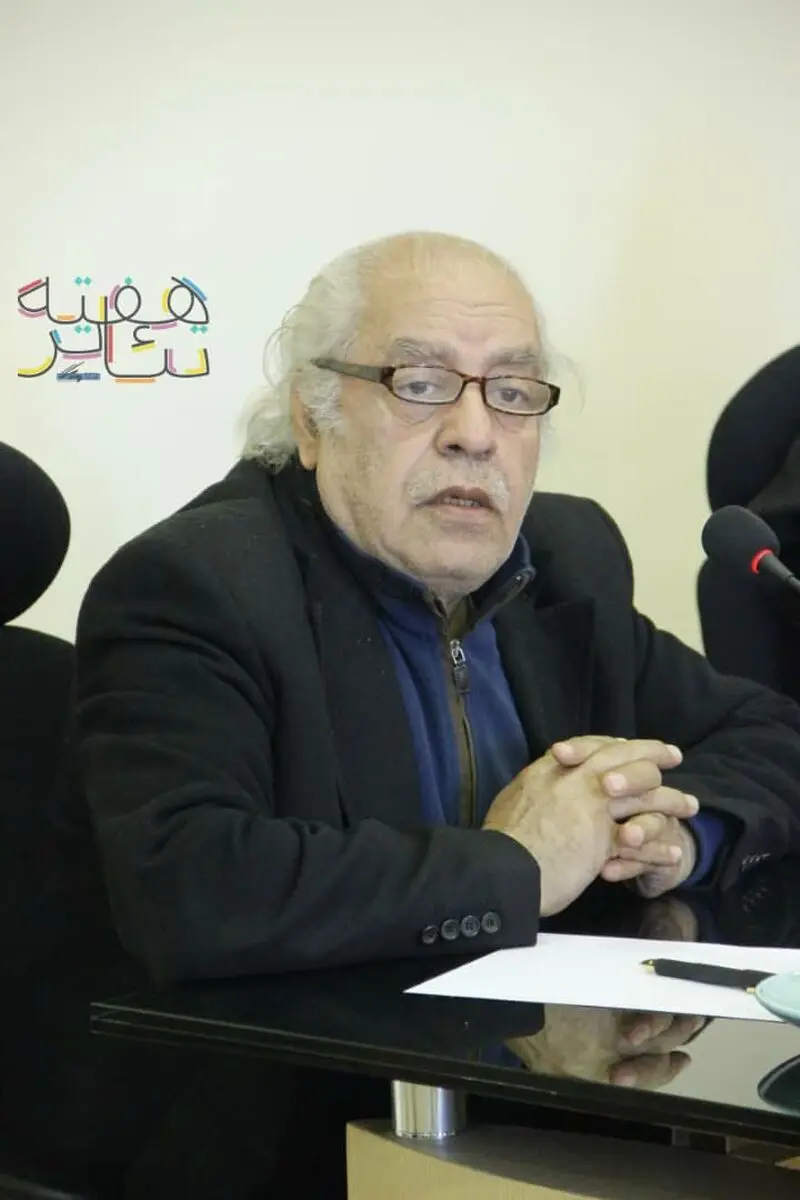 ابراهیم حقیقی در آئین رونمایی از پوستر هفته بزرگداشت تئاتر