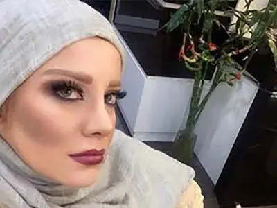 شراره رخام بازیگر سریال ناریا: من از همسرم طلاق گرفتم ولی نوع جدا شدن ما بسیار دوستانه بود حتی هنوز هم تلفنی در ارتباط هستیم / فقط به این دلیل به ازدواج عاشقانه ام پایان دادم