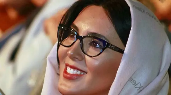 عکس خانوادگی لیلا بلوکات پربازدید شد؛ شباهت خیره کننده او به مادر و خواهرانش 