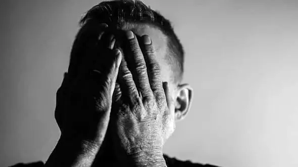 التماس های بی معرفت ترین پسرخوانده برای بازگشت به خانه پدر و مادر ناتنی اش / قدر خوشبختی را ندانست