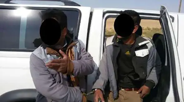 دستگیری 6 مرد عرب با پرنده های شکاری ایران در خراسان + عکس متهمان