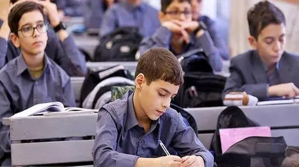 عکس خبرساز یک معلم از برگه امتحان دانش‌آموزانش