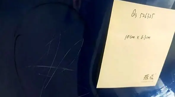 دختر بچه ۳ ساله‌ای که پدرش را به دردسر انداخت+ عکس