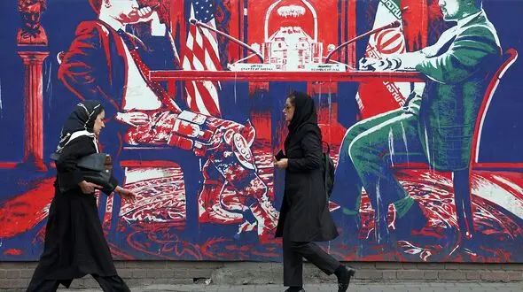 چرا بعد از توافق با آمریکا، باز هم اقتصاد ایران نرمال نمی‌ شود؟