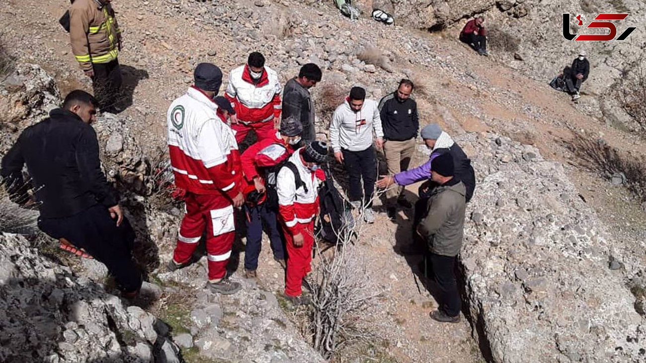 سقوط هولناک زن جوان از کوه اندیکا / هلیکوپتر امداد به پرواز در آمد + جزییات