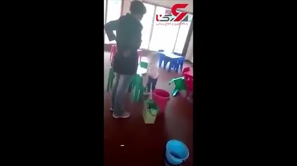 خشم کاربران از رفتار غیرانسانی پرستار با دختر خردسال +فیلم
