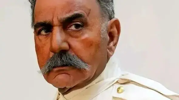 ماجراهای پرستویی در مارمولک و بادیگارد