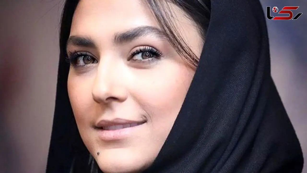 نگاهی به ماشین خارجی و لوکس هدی زین العابدینی در سلفی دلنشین خود با چهره طبیعی