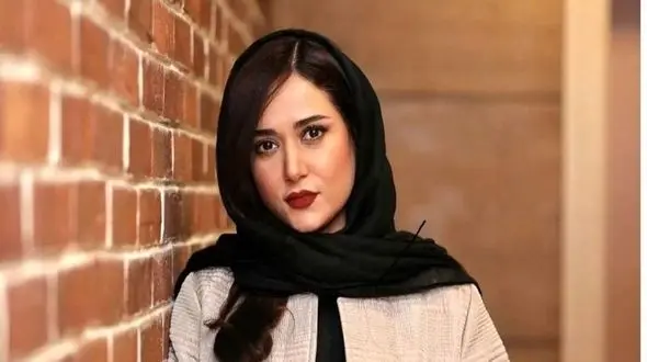 کودکی پریناز ایزدیار / عکس دیده نشده از  چهره پریناز ایزدیار در کودکی