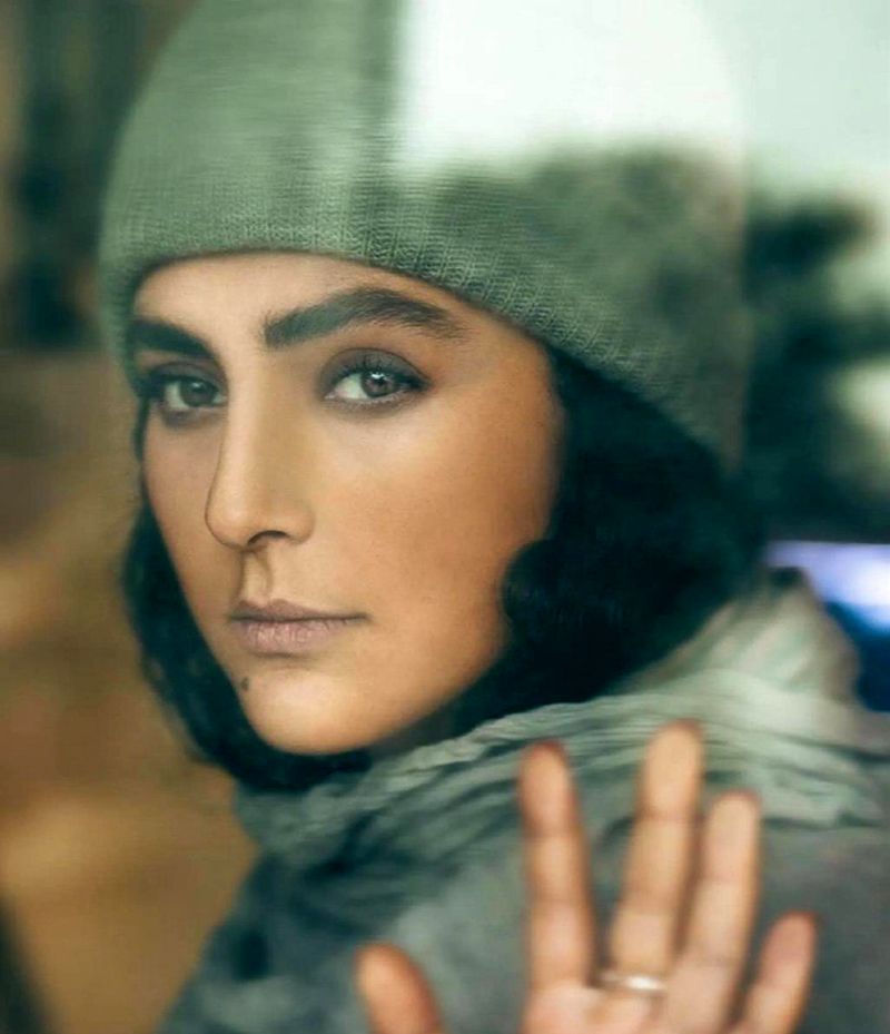 تصاویر | ۱۰ ژست دیدنی به سبک هدی زین‌العابدین