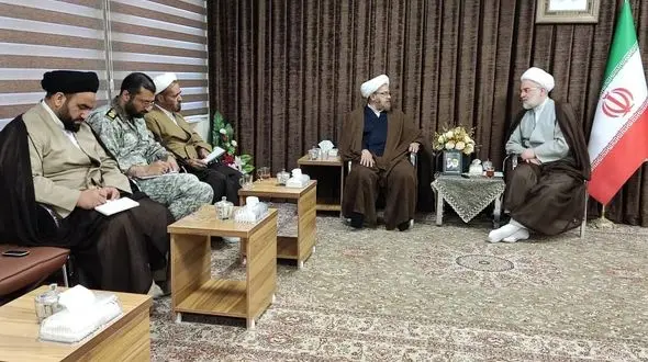 معاون نظارت و بازرسی عقیدتی سیاسی ستادکل نیروهای مسلح با نماینده ولی فقیه در استان کردستان دیدار کرد
