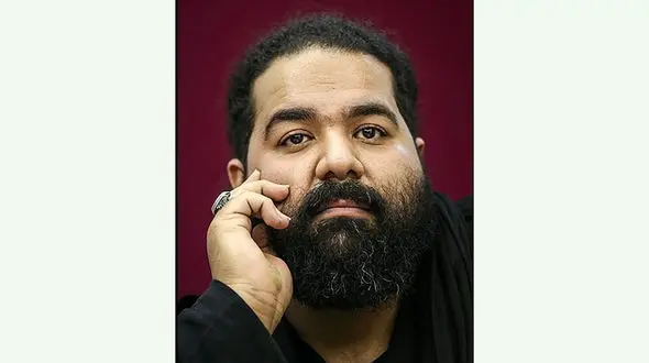 عکس رضا صادقی با دختر ممنوعه در خانه اعیانی ! / امریکا گردی عجیب آقای خواننده !