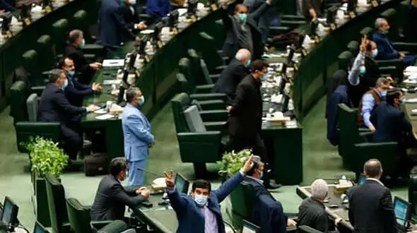 در اسرع وقت وزیر پیشنهادی آموزش و پرورش را به مجلس معرفی کنید/ مجلس به «فیاضی» اعتماد نکرد