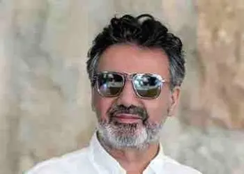 دانلود آهنگ باشکوه  معین / به نام ای دل غافل من