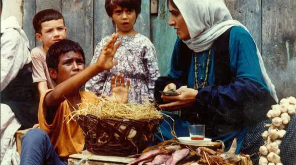لو رفتن گاف ترین سانسور دربهترین فیلم سینمای ایران ! + فیلم افشاگری توسط بهرام بیضایی