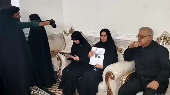 دیدار سخنگوی دولت با خانواده های شهدای مدرسه دخترانه شجره طیبه میناب 