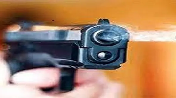 خودزنی پسر 16 ساله آبادانی با شلیک گلوله به جمجمه اش !