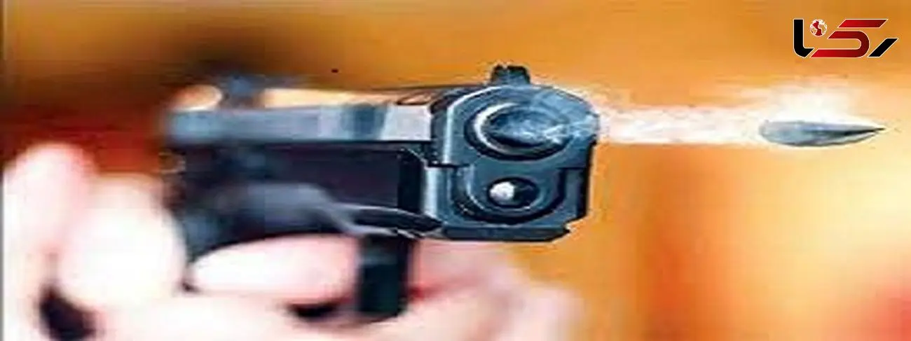 فیلم لحظه شلیک دقیق پلیس بانک به گردن سارق مسلح / خون همه جا را فرا گرفت