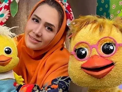 استایل روز:نگاهی به تیپ و استایل شیک و ایرانی‌پسند خاله سارا در دورهمی با فریبا نادری، علی اوجی، مستانه مهاجر، هومن حاجی عبداللهی