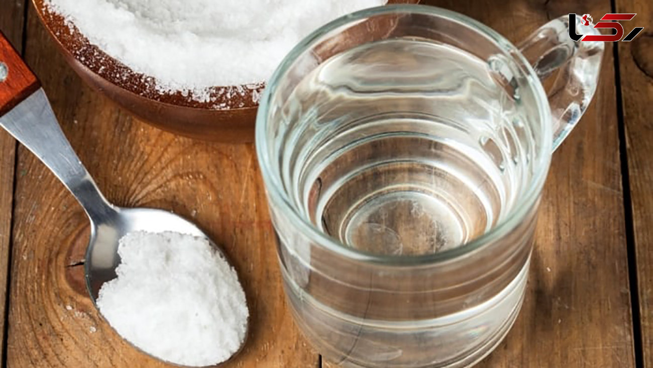 14 فایده آب نمک ناشتا