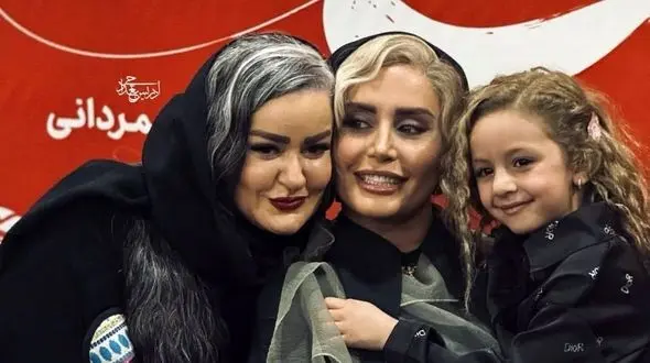 عکس ها / بازیگران کج پیله در دورهمی سینمایی / شبی که استایل‌ها حرف اول را زدند! / از زیباپوشی الناز شاکردوست تا کت و شلوار جذاب یلدا عباسی ... از نعیه نظام دوست تا ...