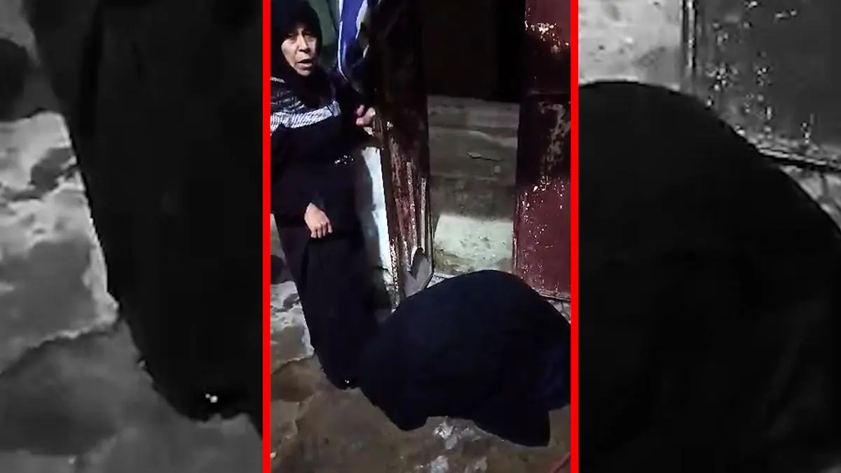 فیلم اجبار زن به بوسیدن پای مادرشوهر در سوریه