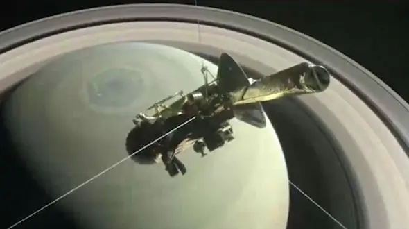  «کاسینی»، از لحظه پرتاپ تا لحظه خودکشی + فیلم 