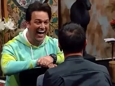 سکانس خندان / حامد آهنگی صورتش نقص عضو شد انقدر شکلک درآورد حیایی بخنده ببازه