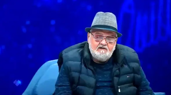 ماجرای عجیب و بانمک بدهکاری 48 ساعته بابای اکبر عبدی به خدا در ماه رمضان/ رامبد جوان از خنده روده بر شد+ویدیو