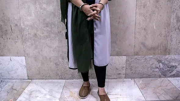 بازداشت خانم دزد فریبکار که برای دختربچه ها کمین کرده بود / در مشهد فاش شد